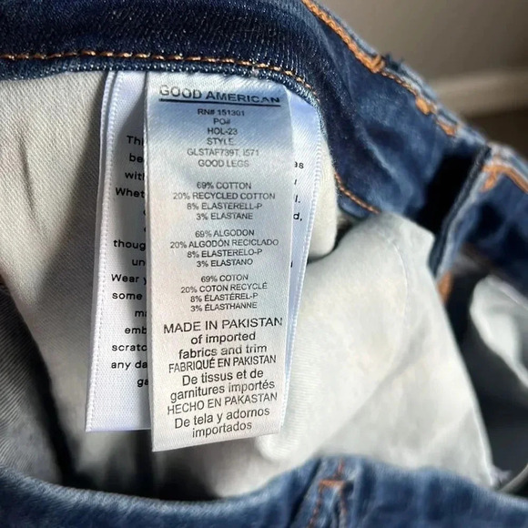 NEW Good American Good Legs Straight Jeans - Picture 9 of 12